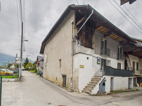 Maison de village à  Saint-Pierre-d'Albigny (73250), 5 pièces