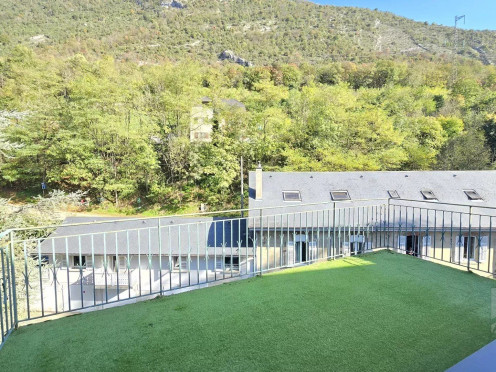 Appartement à  Challes-les-Eaux (73190), 4 pièces