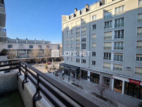 Appartement à  Chambéry (73000), 3 pièces