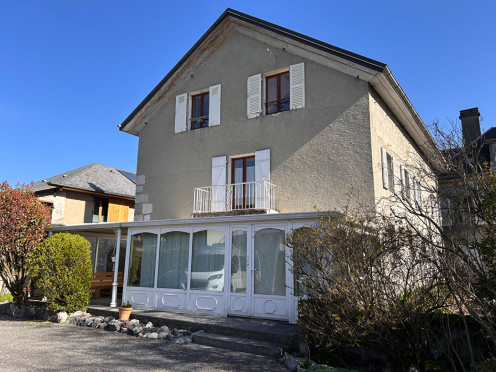 Appartement à  Chambéry (73000), 6 pièces