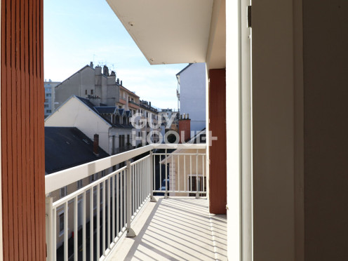 Appartement à  Chambéry (73000), 3 pièces