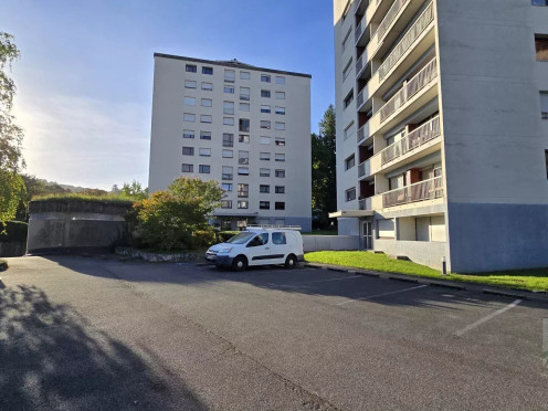 Parking à  Jacob-Bellecombette (73000),  pièces