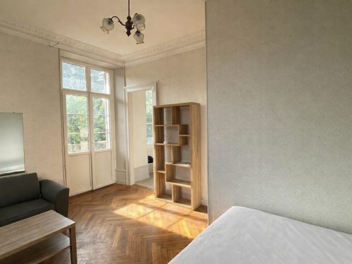 Appartement à  Aix-les-Bains (73100), 1 pièces