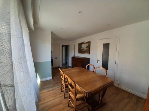 Appartement à  Aix-les-Bains (73100), 3 pièces