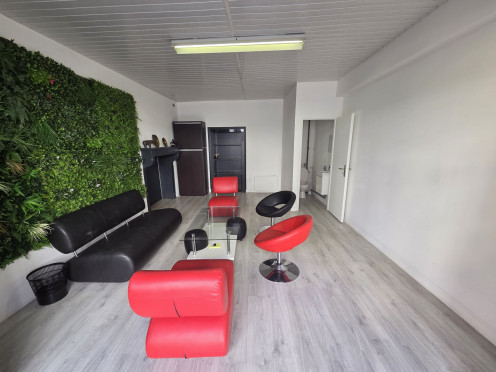 Bureau à  Chambéry (73000),  pièces