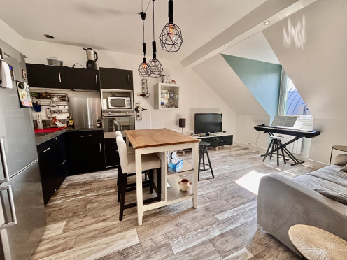 Appartement à  Aix-les-Bains (73100), 3 pièces