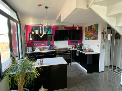 Maison à  Aix-les-Bains (73100), 5 pièces