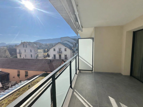 Appartement à  Aix-les-Bains (73100), 4 pièces
