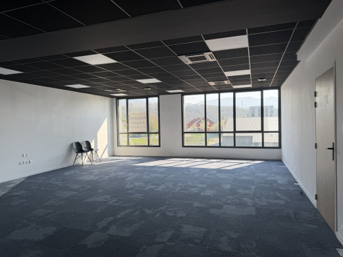 Bureau à  Montmélian (73800),  pièces