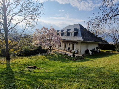 Maison à  Chambéry (73000), 8 pièces