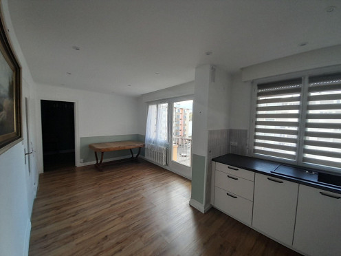 Appartement à  Aix-les-Bains (73100), 3 pièces
