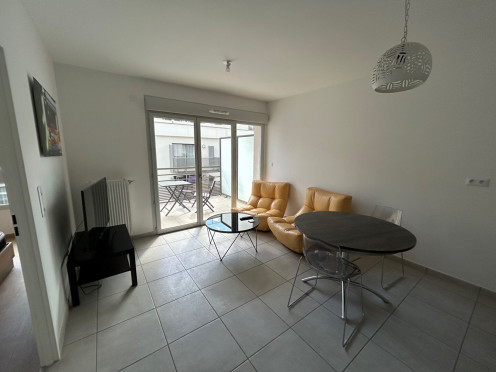 Appartement à  Aix-les-Bains (73100), 2 pièces