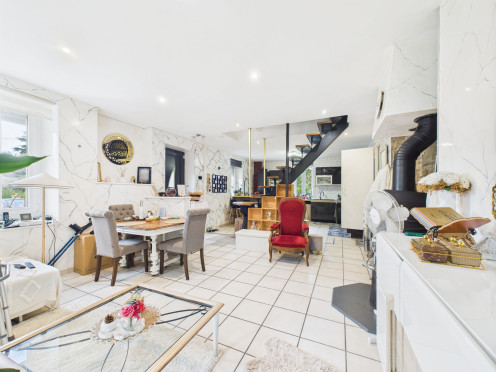 Maison à  Domessin (73330), 6 pièces