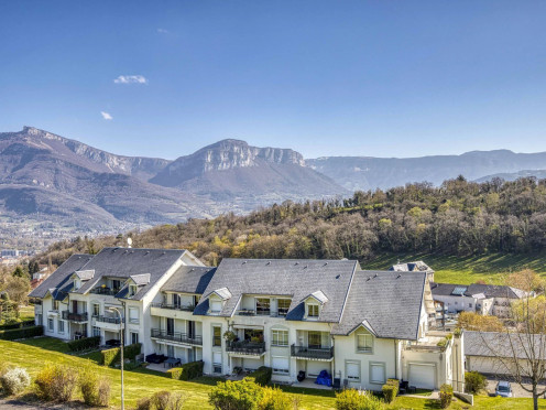 Appartement à  Jacob-Bellecombette (73000), 4 pièces