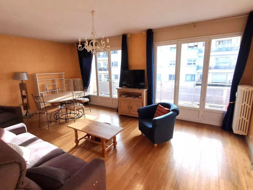 Appartement à  Chambéry (73000), 2 pièces