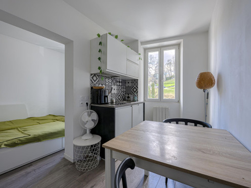 Appartement à  Aix-les-Bains (73100), 1 pièces