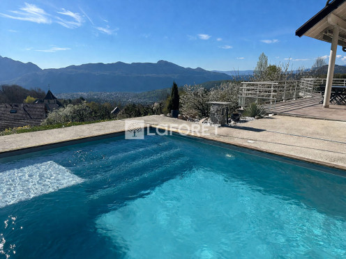 Maison à  Pugny-Chatenod (73100), 6 pièces