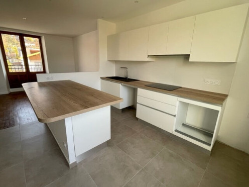 Appartement à  Aix-les-Bains (73100), 3 pièces