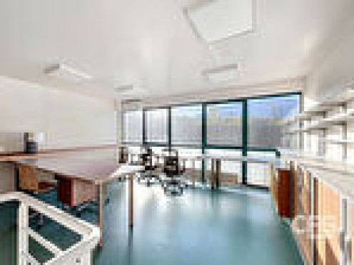 Commerce divers à  Grésy-sur-Aix (73100),  pièces