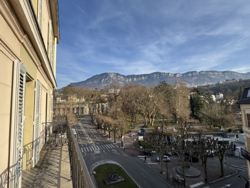 Appartement à  Aix-les-Bains (73100), 1 pièces