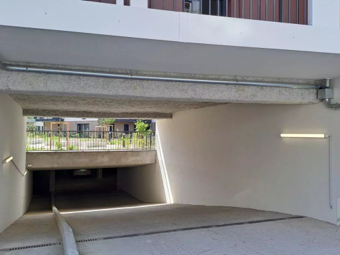 Parking à  Chambéry (73000), 1 pièces