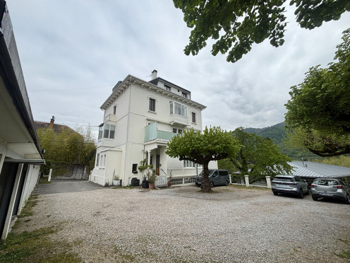 Appartement à  Challes-les-Eaux (73190), 2 pièces