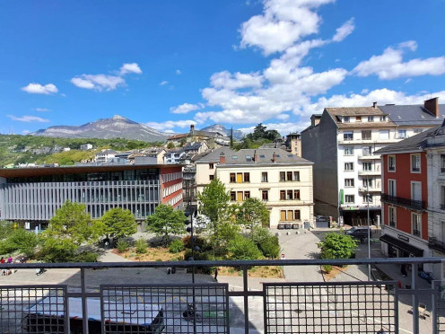 Appartement à  Chambéry (73000), 3 pièces