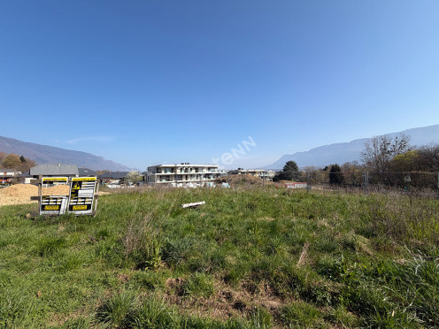 Terrain à La Motte-Servolex (73290),  pièces