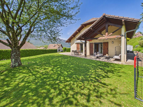 Maison de ville à  Voglans (73420), 4 pièces