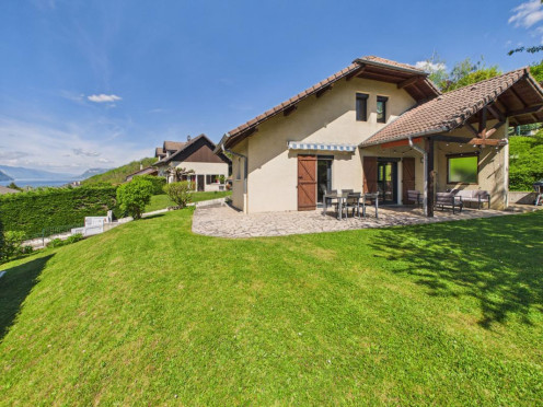 Maison de ville à  Voglans (73420), 4 pièces