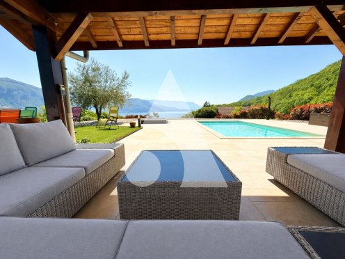 Maison à  Chanaz (73310), 9 pièces