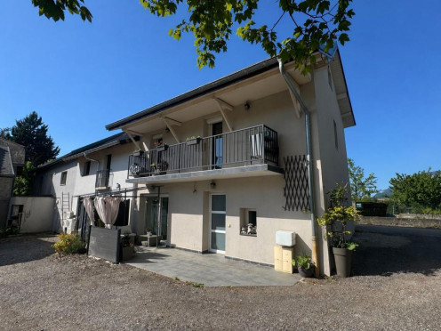 Maison de village à  Jacob-Bellecombette (73000), 4 pièces