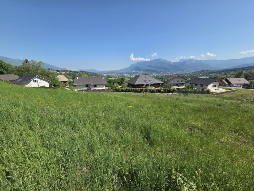 Terrain à  Saint-Cassin (73160),  pièces