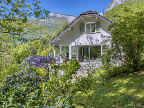 Maison à  Saint-Jean-d'Arvey (73230), 6 pièces