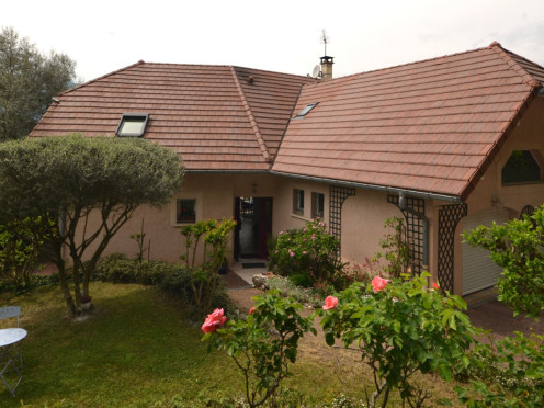 Maison à  Aix-les-Bains (73100), 6 pièces