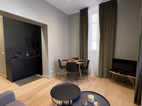 Appartement à  Aix-les-Bains (73100),  pièces