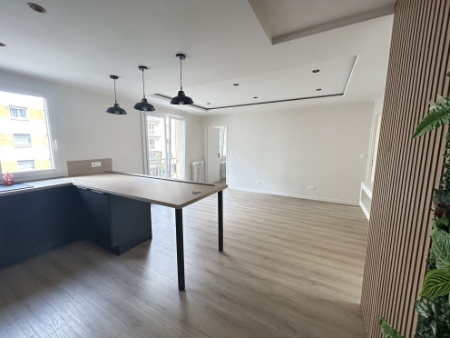 Appartement à  Aix-les-Bains (73100), 4 pièces