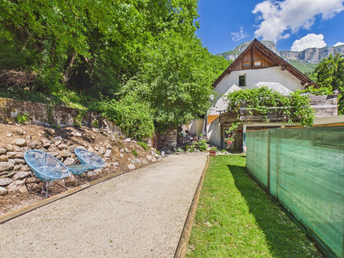 Maison à  Barby (73230), 7 pièces