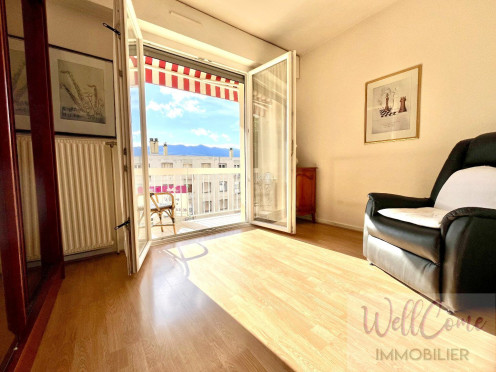 Appartement à  Aix-les-Bains (73100), 3 pièces