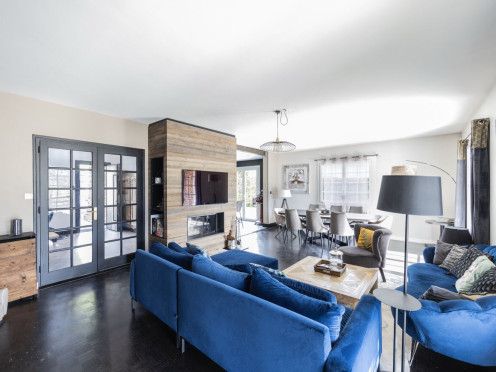 Maison à  Aix-les-Bains (73100), 7 pièces