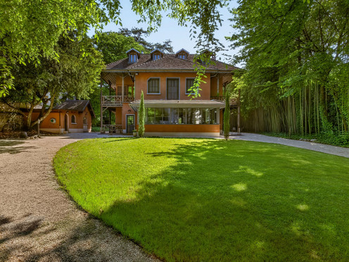 Maison à  Aix-les-Bains (73100), 7 pièces