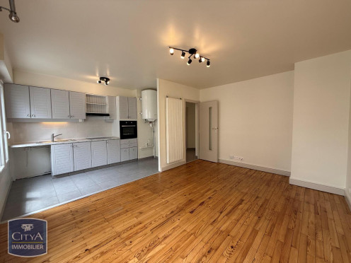 Appartement à  Chambéry (73000), 3 pièces
