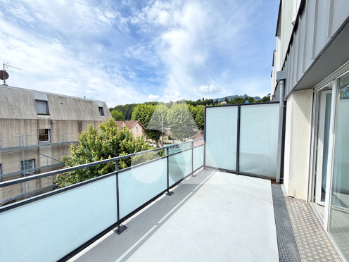 Appartement à  Aix-les-Bains (73100), 3 pièces