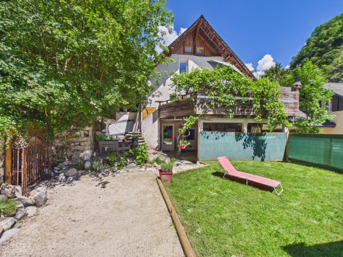 Maison à  Saint-Alban-Leysse (73230), 7 pièces