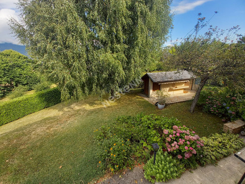 Maison à  Sonnaz (73000), 9 pièces