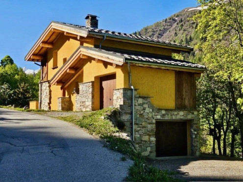 Maison à  Valmeinier (73450), 4 pièces