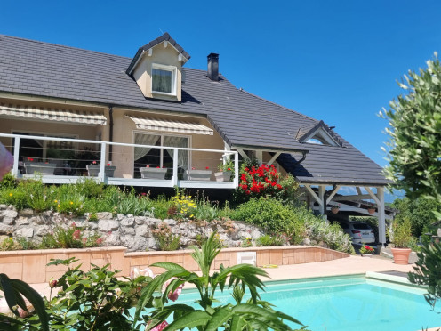 Maison à Les Mollettes (73800), 6 pièces