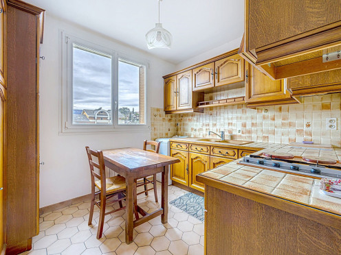 Appartement à  Chambéry (73000), 4 pièces