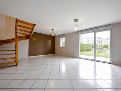Maison à  Aix-les-Bains (73100), 4 pièces