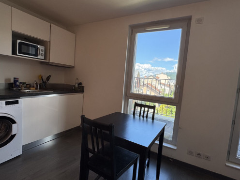 Appartement à  Aix-les-Bains (73100), 1 pièces